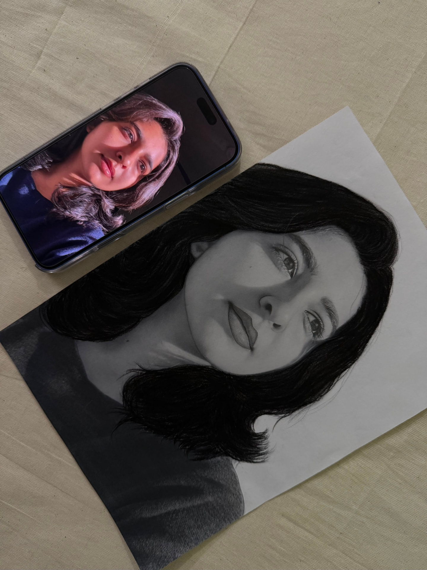 Solo Portrait — Classic Graphite